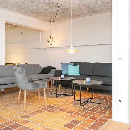 Holiday home Xcvii *