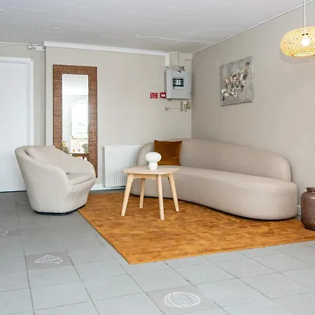 Holiday home Xcvii *
